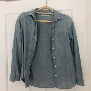 Long sleeve blue cotton button down shirt